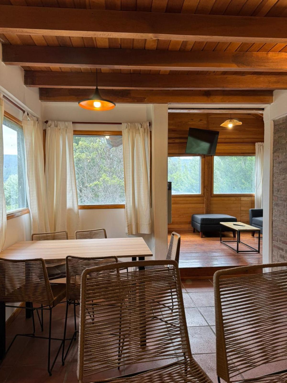 הוילה San Martín de los Andes Huilen De Bandurrias מראה חיצוני תמונה