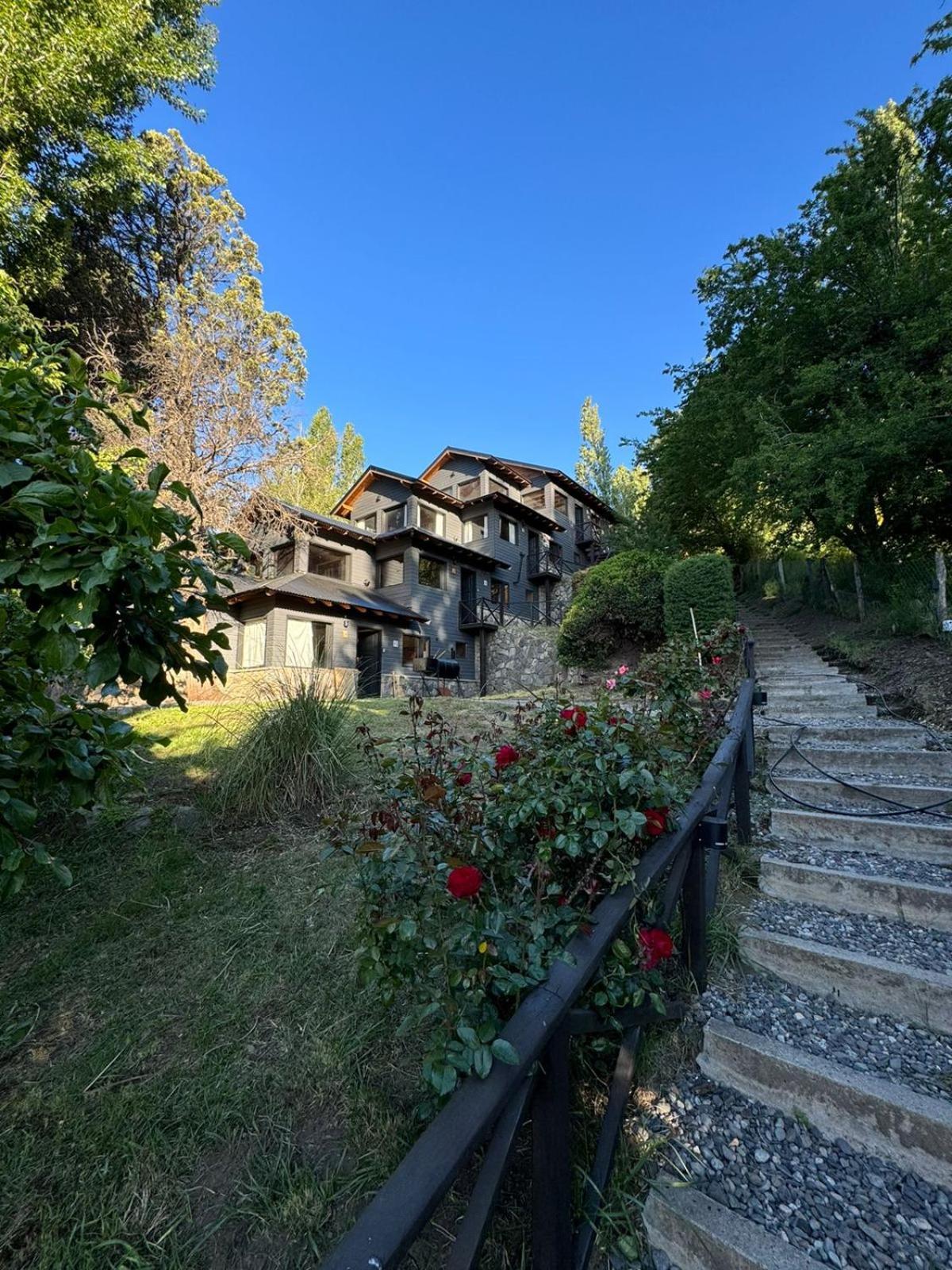 הוילה San Martín de los Andes Huilen De Bandurrias מראה חיצוני תמונה